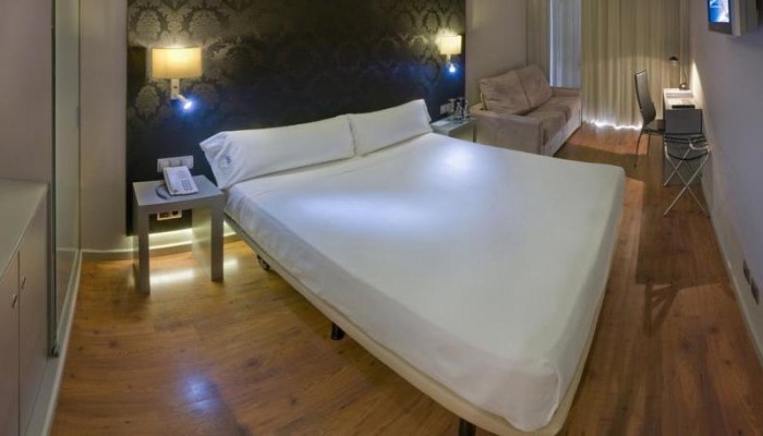 Hotel Regente Aragon poza 5