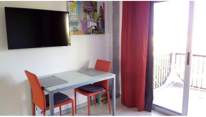 Seguro De Sol Studios poza 1