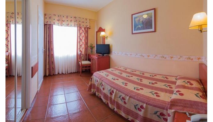 Monopol Hotel poza 0