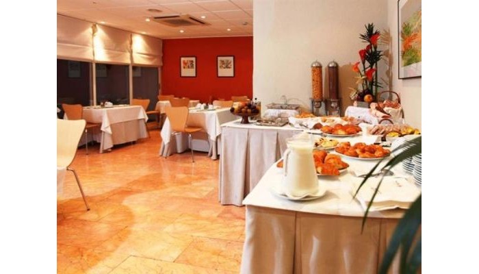 Hotel Husa Llar poza 8