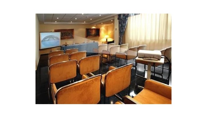 Hotel Husa Llar poza 3